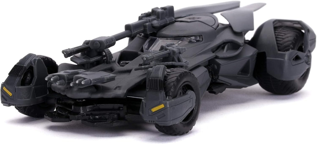 Jada Toys Batman 1:32 Justice League Batmobile with Figure